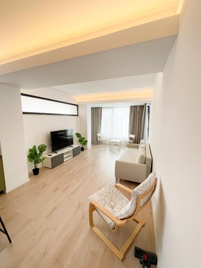 Warm Hotel Apartment Bukarest Kültér fotó