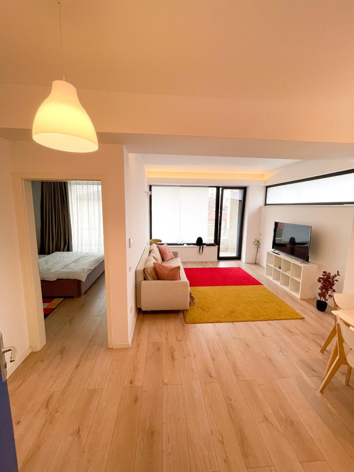 Warm Hotel Apartment Bukarest Kültér fotó