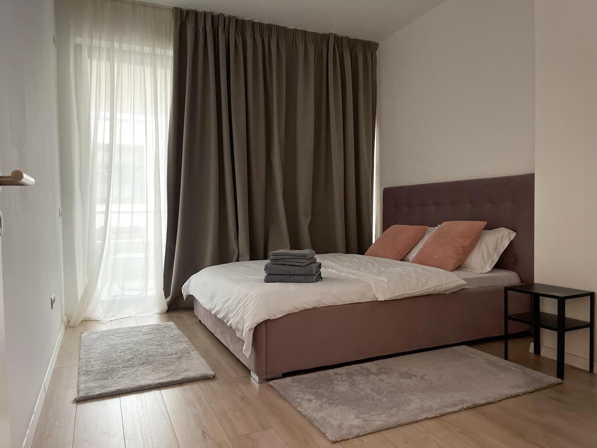 Warm Hotel Apartment Bukarest Kültér fotó